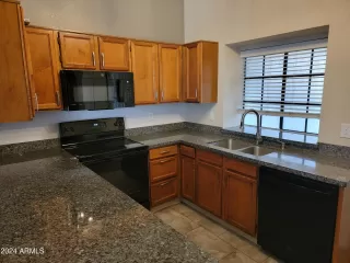 Photo #6: 6662247 Listing