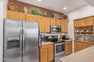 Photo #4: 6662309 Listing 