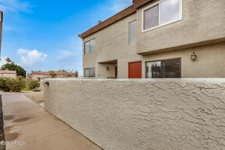 Photo #2: 6662413 Listing