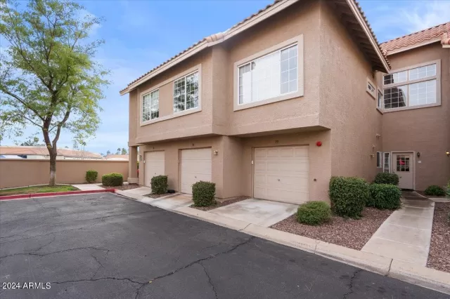 MLS: 6662587 Condo For Sale