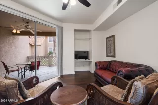 Photo #4: 6662587 Listing