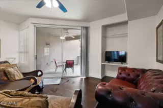 Photo #6: 6662587 Listing