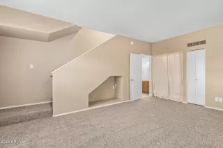 Photo #3: 6662625 Listing 