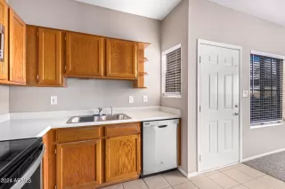 Photo #5: 6662625 Listing 