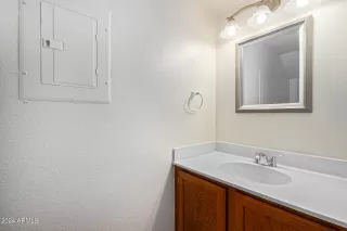 Photo #6: 6662625 Listing 