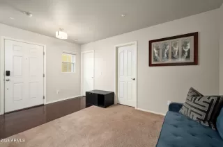 Photo #4: 6662828 Listing