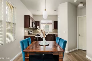 Photo #5: 6662828 Listing