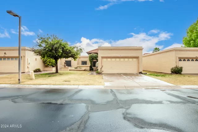 MLS: 6662889 Condo For Sale