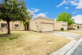 Photo #2: 6662889 Listing