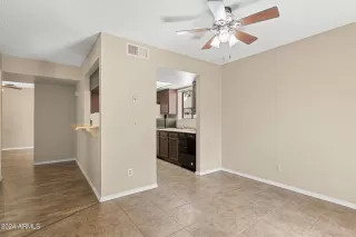 Photo #6: 6663149 Listing 