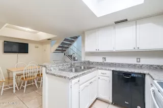 Photo #6: 6663288 Listing 