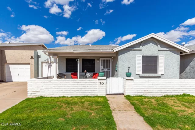 MLS: 6663296 Condo For Sale