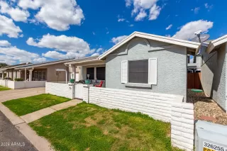 Photo #4: 6663296 Listing