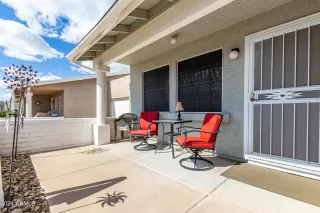 Photo #5: 6663296 Listing