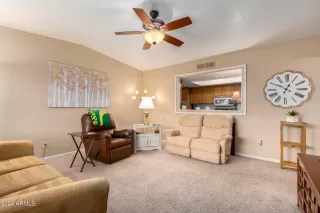 Photo #6: 6663296 Listing