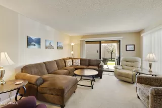 Photo #3: 6663354 Listing