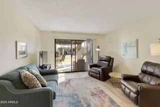 Photo #3: 6663364 Listing