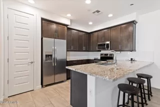Photo #3: 6663470 Listing 