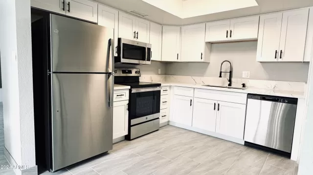 MLS: 6663620 Condo For Sale