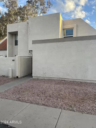 Photo #2: 6663620 Listing 