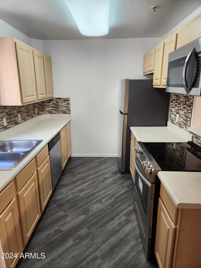 MLS: 6663664 Condo For Sale