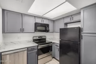 Photo #5: 6663860 Listing 