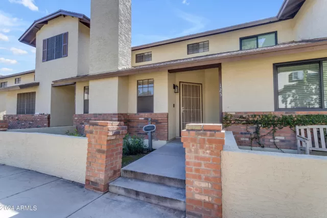 MLS: 6664129 Condo For Sale