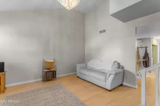 Photo #5: 6664129 Listing 