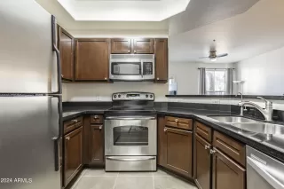 Photo #3: 6664155 Listing 