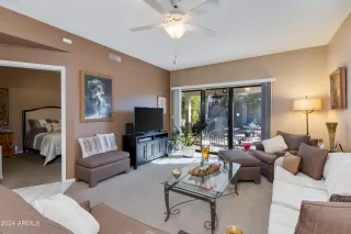 Photo #3: 6664268 Listing