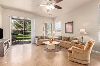 Photo #3: 6664274 Listing