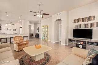 Photo #5: 6664274 Listing