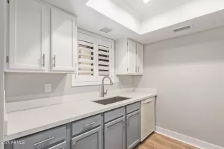 Photo #3: 6664296 Listing 