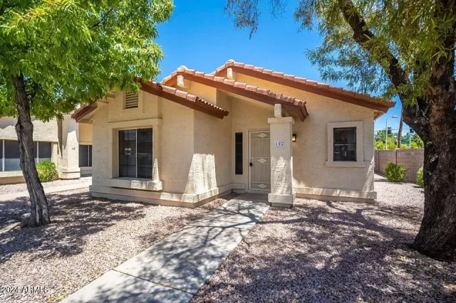 MLS: 6664624 Condo For Sale