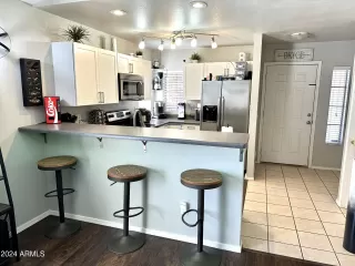 Photo #2: 6664624 Listing