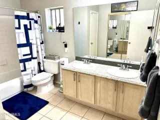 Photo #6: 6664624 Listing