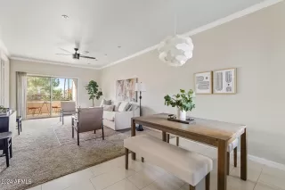 Photo #4: 6664776 Listing