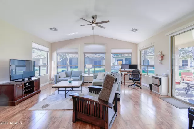 MLS: 6664952 Condo For Sale