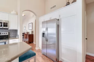 Photo #6: 6664952 Listing