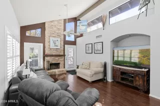 Photo #2: 6665029 Listing