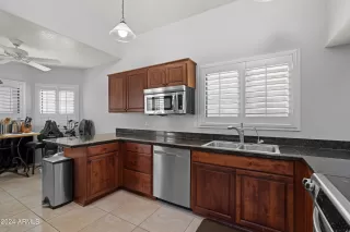 Photo #5: 6665029 Listing