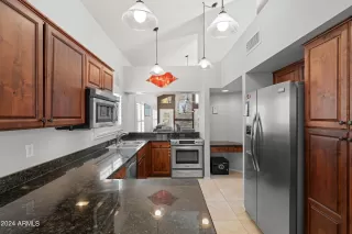 Photo #6: 6665029 Listing