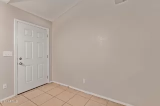 Photo #4: 6665087 Listing 