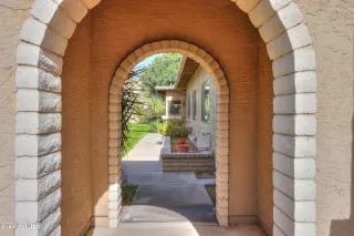 Photo #3: 6665189 Listing