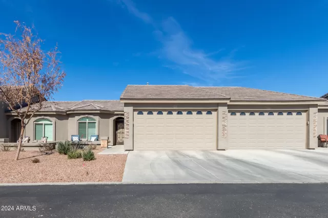 MLS: 6665430 Condo For Sale