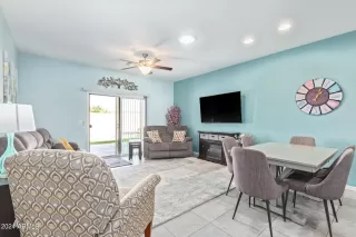 Photo #5: 6665430 Listing