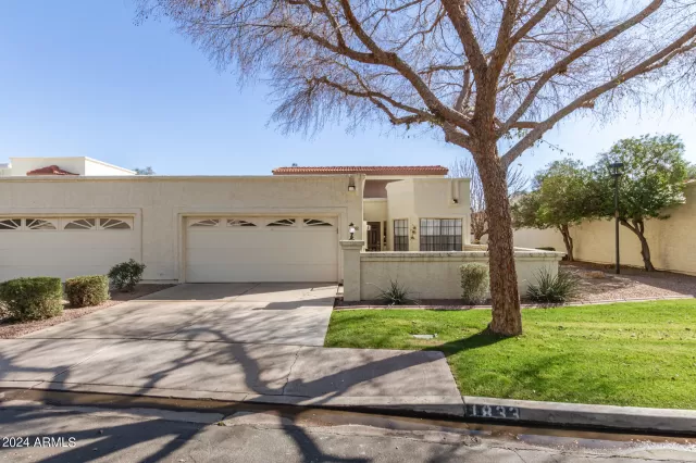 MLS: 6665562 Condo For Sale