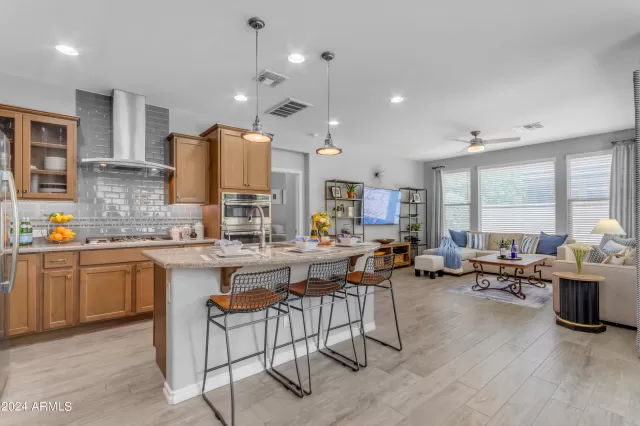 MLS: 6665644 Condo For Sale