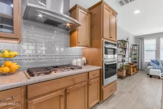 Photo #1: 6665644 Listing