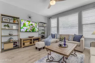 Photo #3: 6665644 Listing